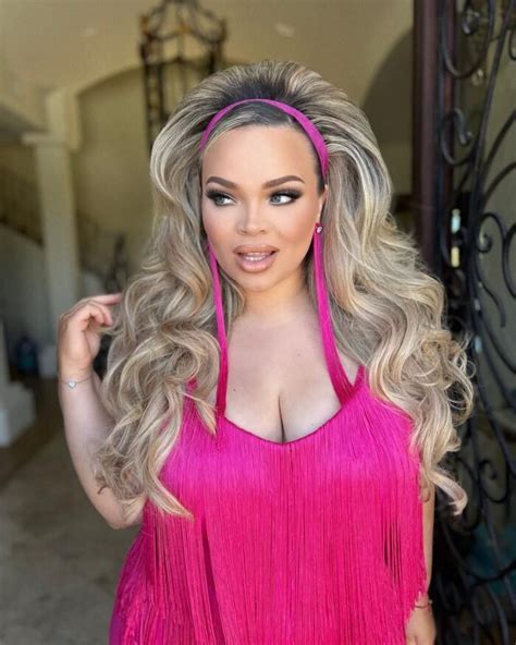 Trisha Paytas Bio, Age, Husband, YouTube, Podcast, & Net Worth